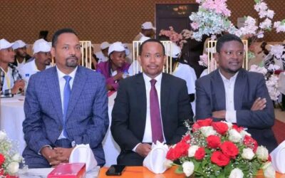 የጤና ባለሞያዎችና አመራሮች ጋር “የጤናው ዘርፍ አርበኝነት ለሀገር ዕድገት!” በሚል መሪ ሃሳብ በወላይታ ሶዶ ከተማ በመወያየት ላይ ይገኛሉ፡፡